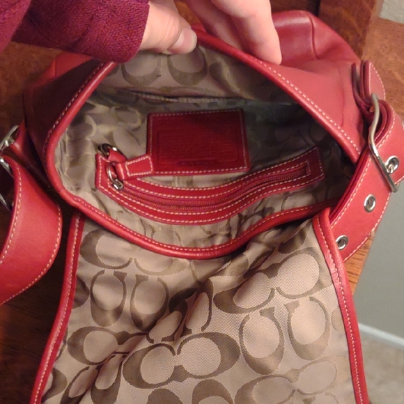 Vintage Coach Red Leather Messenger Bag - Picture 7 of 10